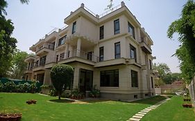 76 Friends Colony